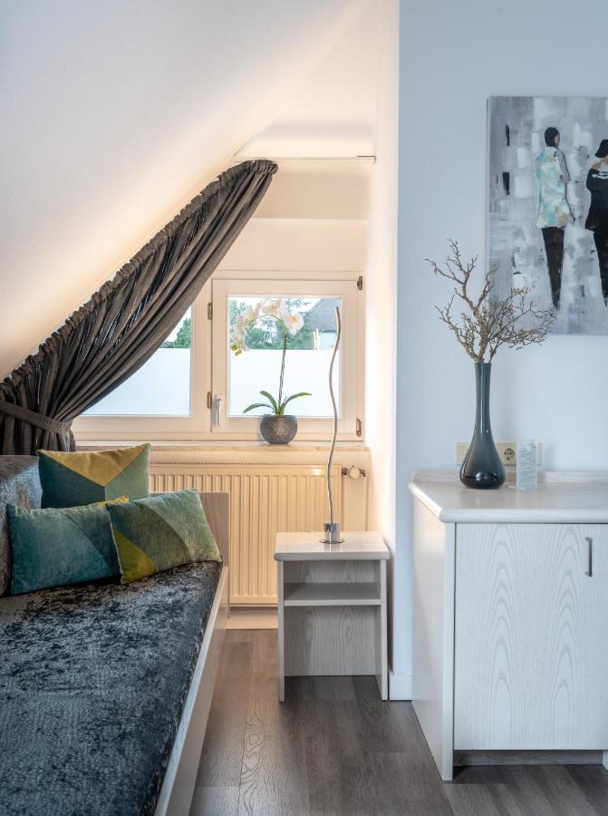 Hotel Zur Krone Meerbusch Luaran gambar