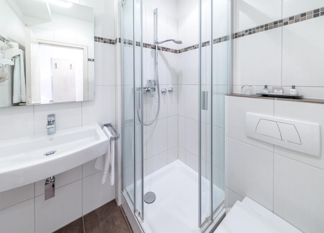 Hotel Zur Krone Meerbusch Luaran gambar